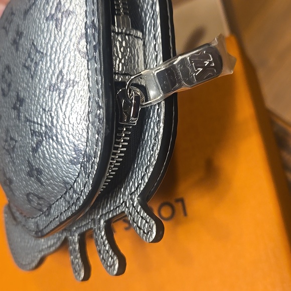 LOUIS VUITTON M02529 Monogram Club Crab Charm Wallet/Coin Case Pouch Key Holder - Picture 9 of 16